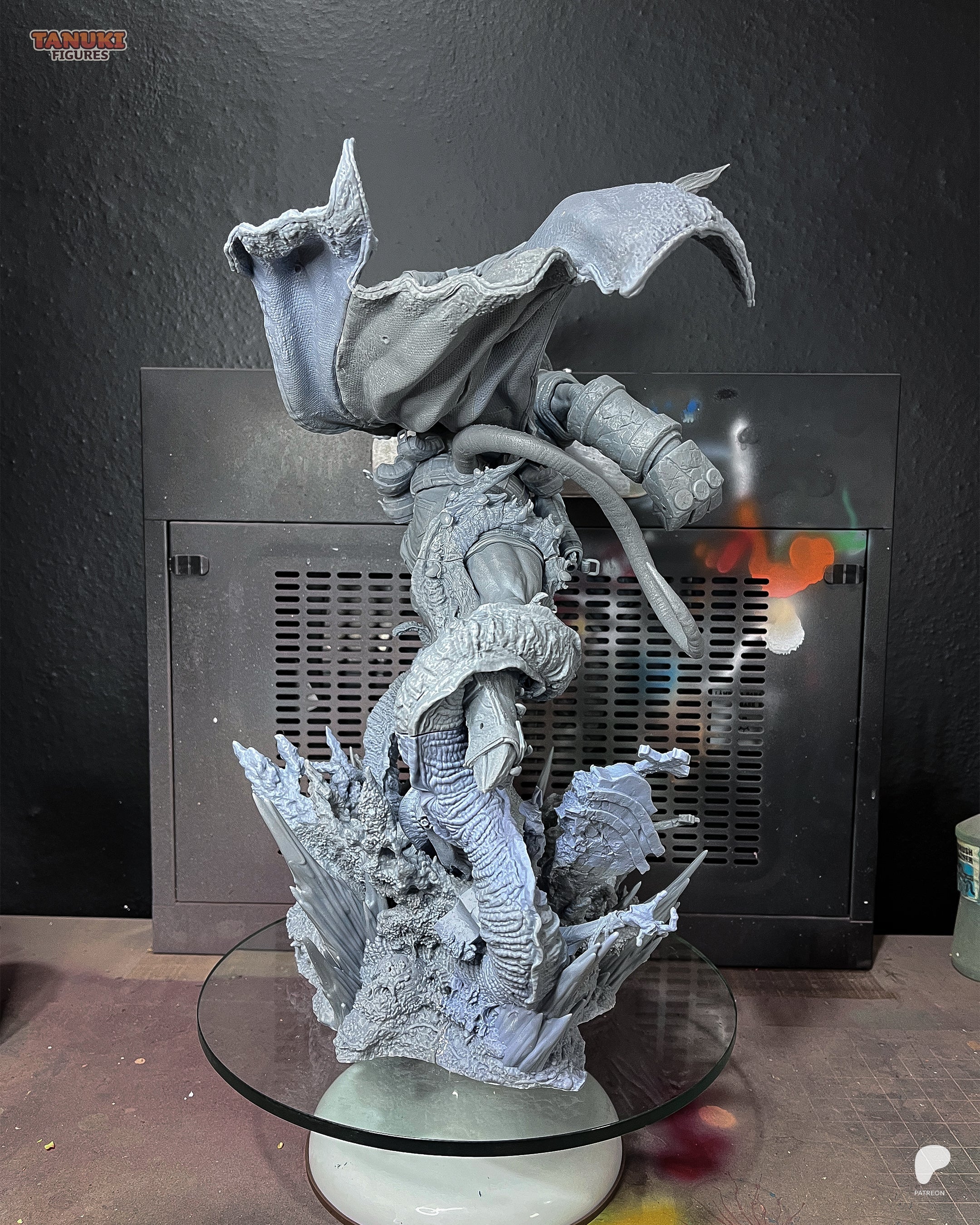 Hellboy - Dark Horse Comics - 1:6 Scale & Bust