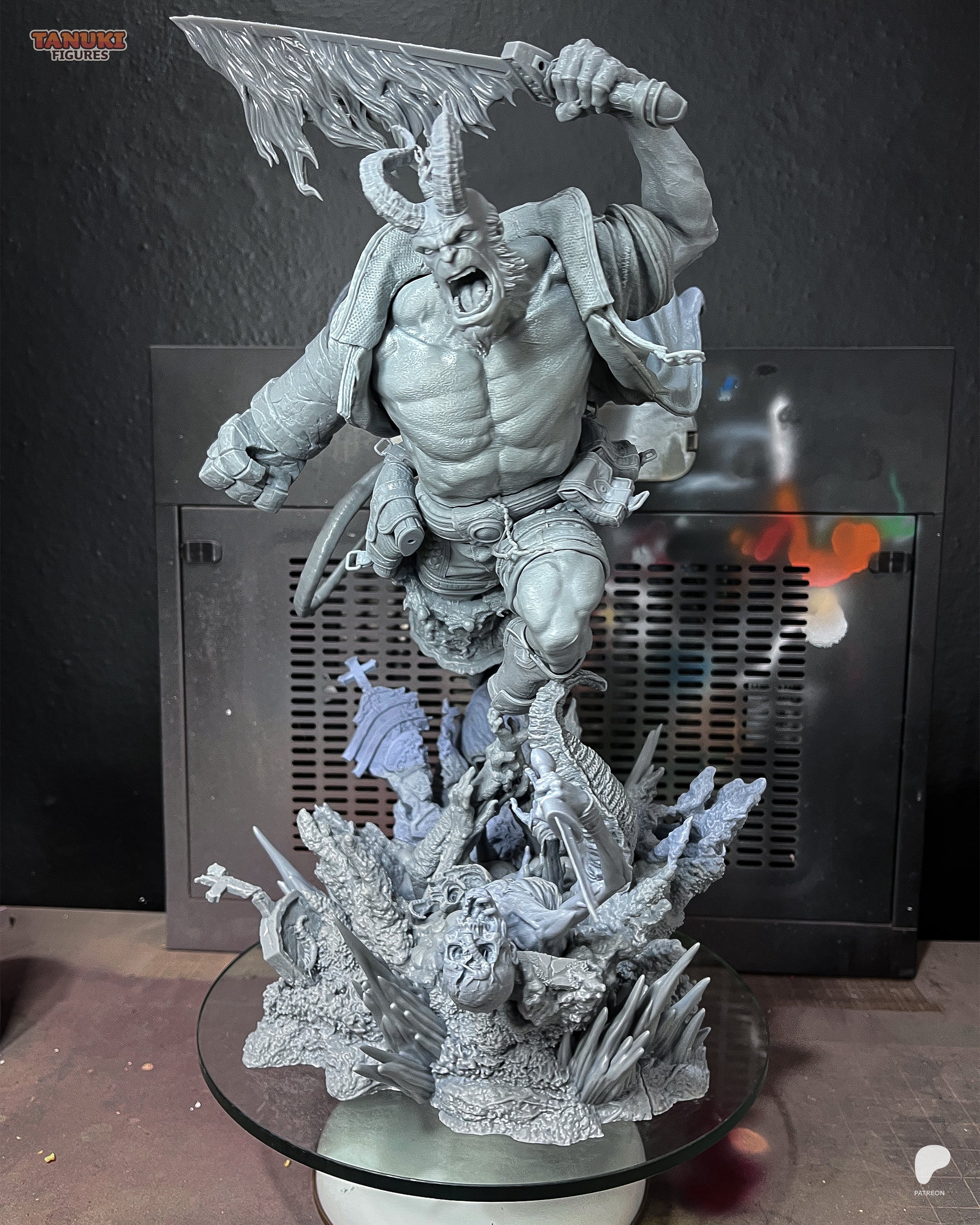 Hellboy - Dark Horse Comics - 1:6 Scale & Bust