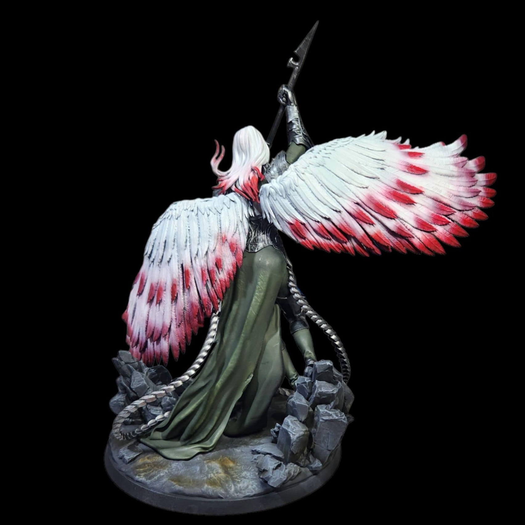 Avacyn The Purifier - MTG - 1:8 Scale Figure