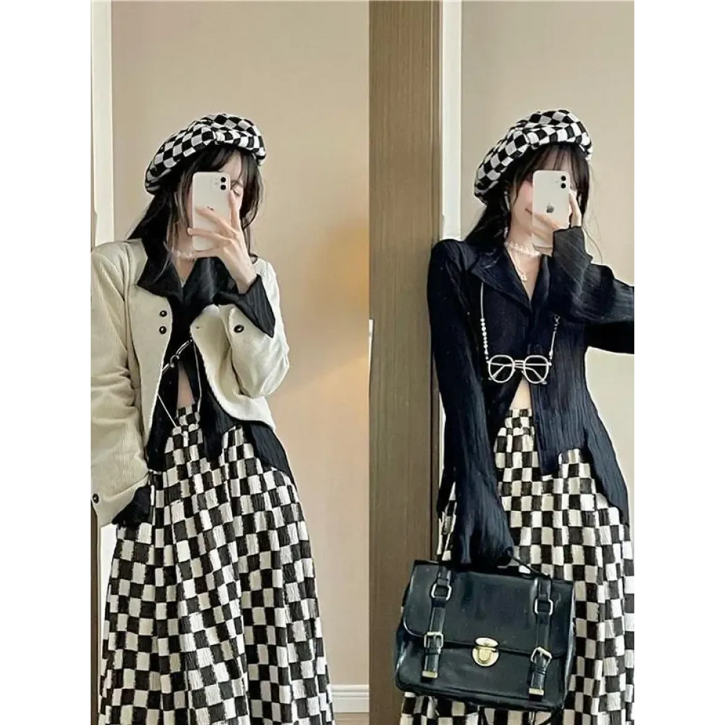 Black Pleated Gothic Harajuku Blouse – Button-Up Long Sleeve