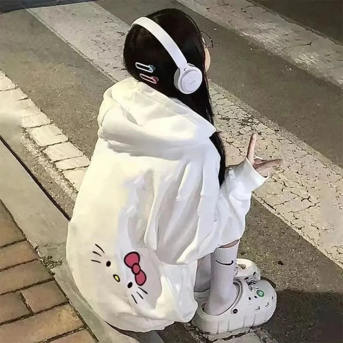 Hello Kitty Y2K Hoodie – Cute Sanrio Print Harajuku Streetwear